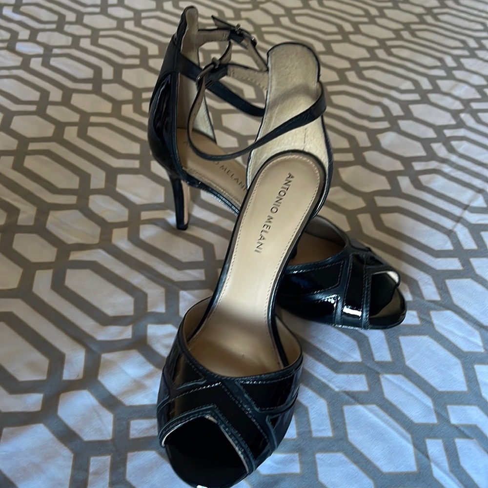 Antonio Melani size 8M